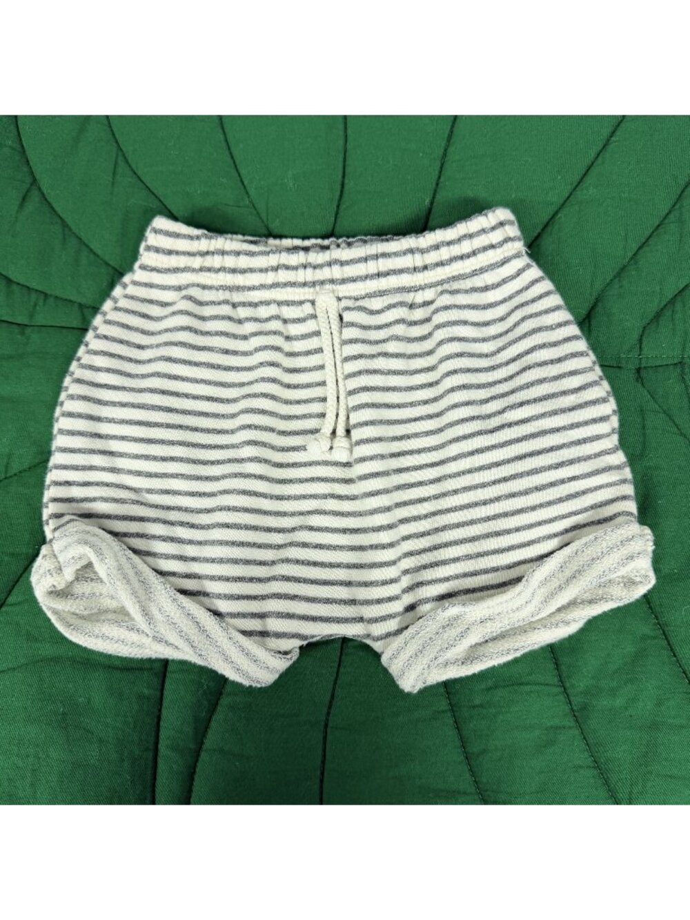 Gus + Steele Toddler 2T Gray White Pull On Shorts Shortie Organic Cotton